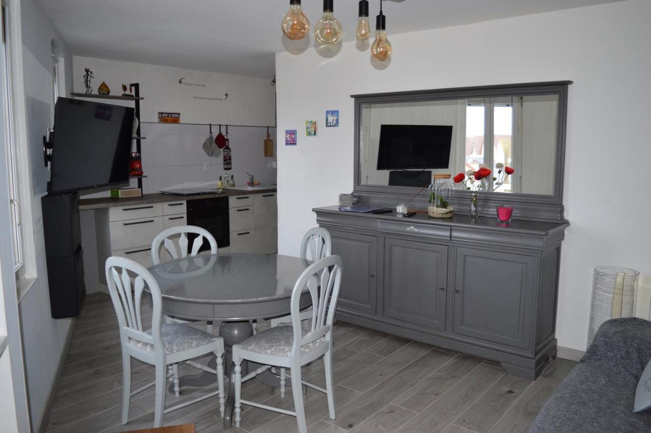 Appartement Pres Du Port Centre Et Plage - Vue Mer Courseulles-sur-Mer Kültér fotó